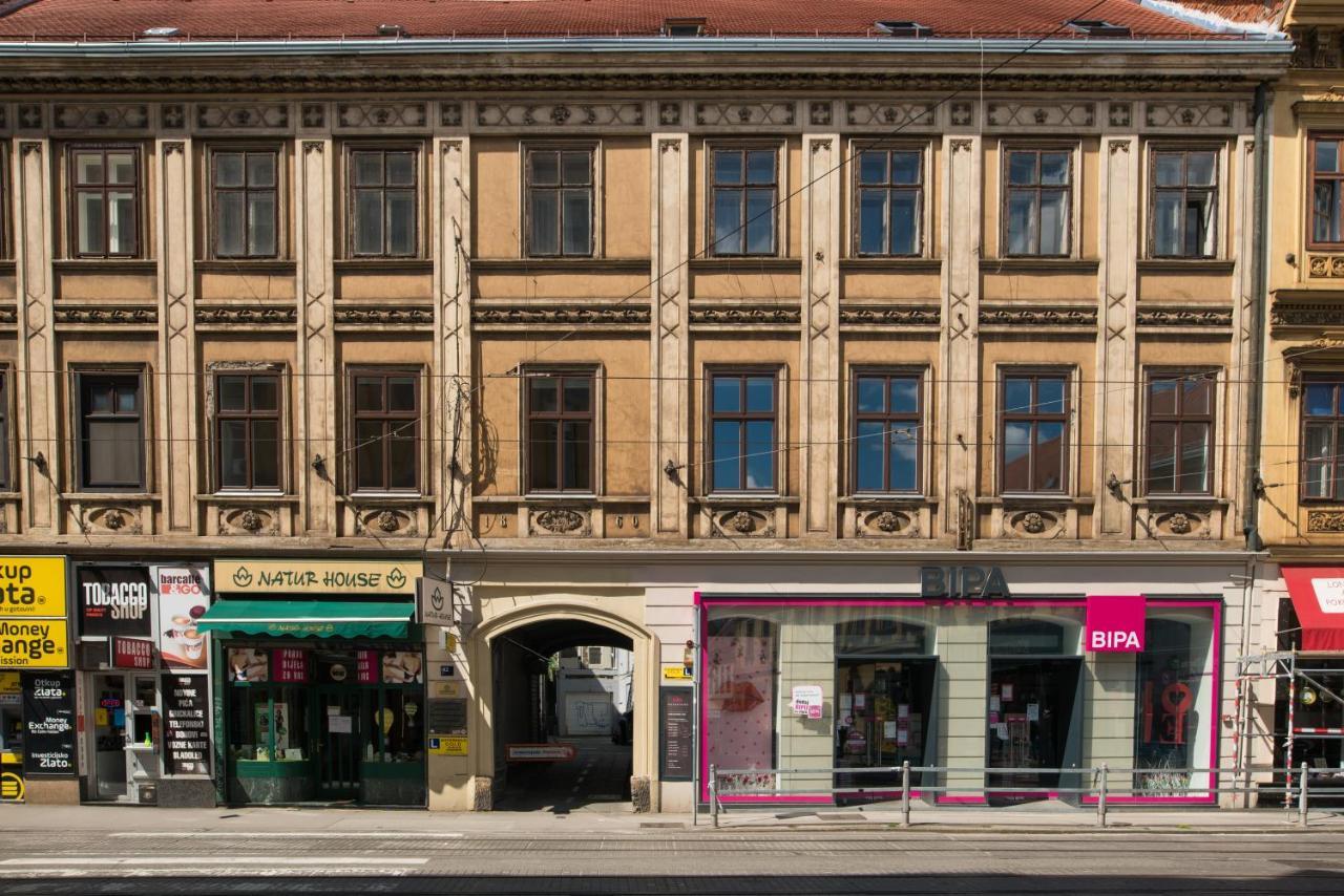 S&L1 Republic Zagreb Center Lägenhet Exteriör bild